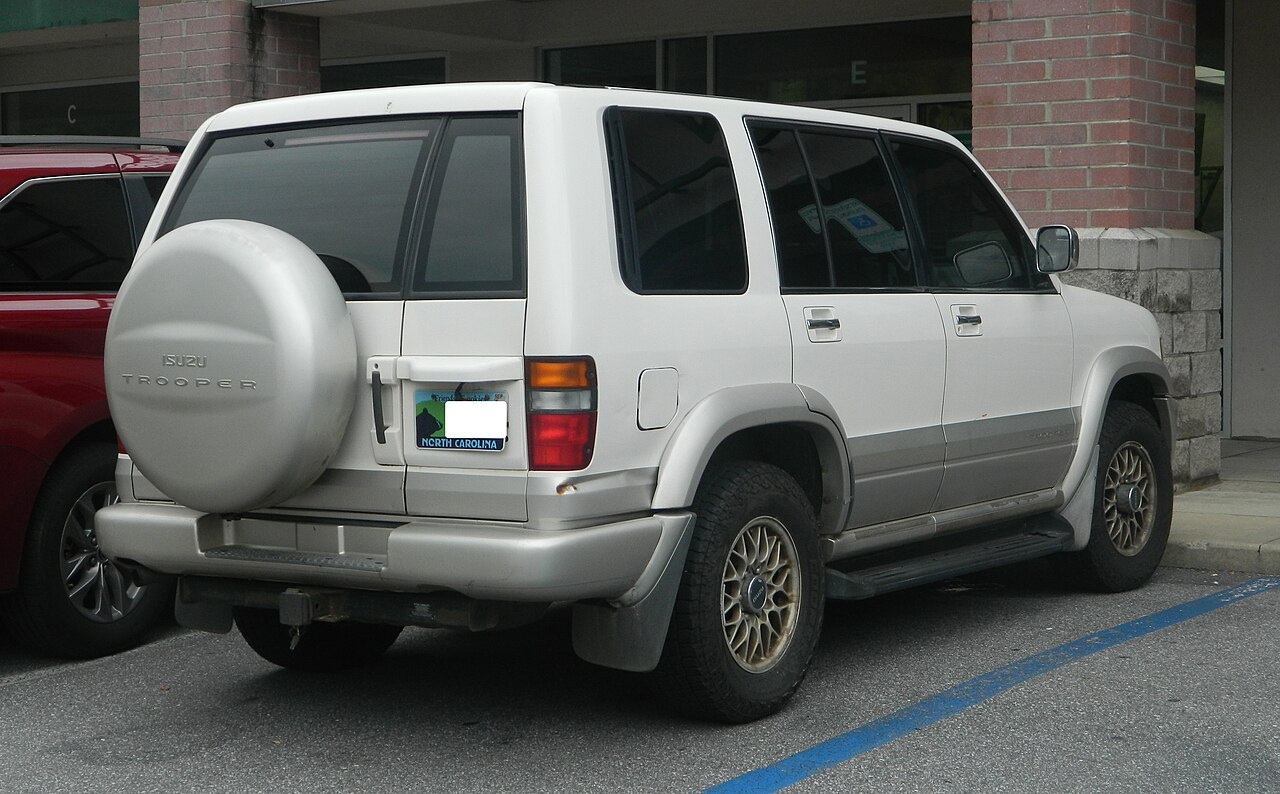 1996 Isuzu Bighorn Lotus