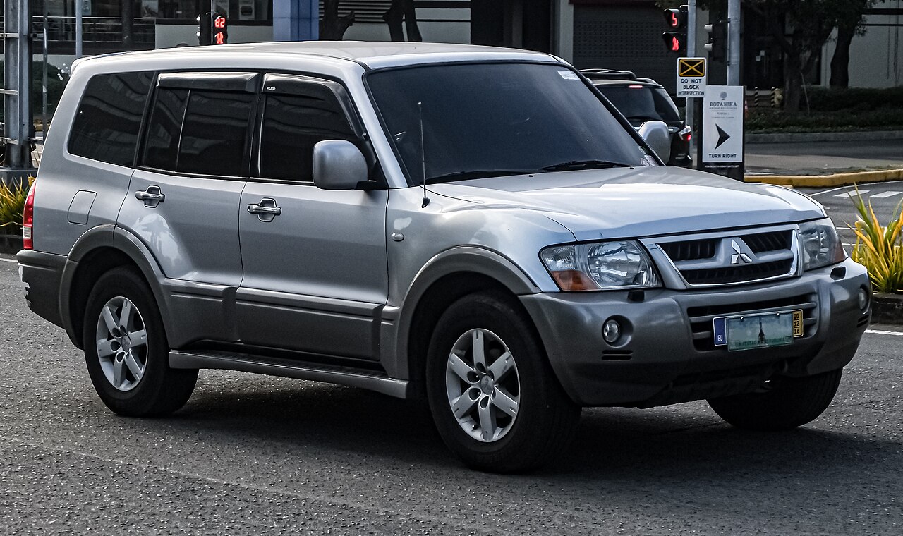 2000 Mitsubishi Pajero Exceed