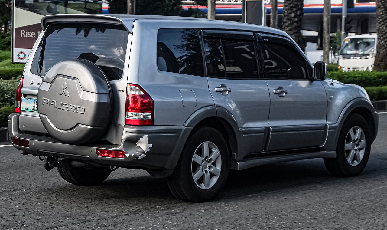 2001 Mitsubishi Pajero EX