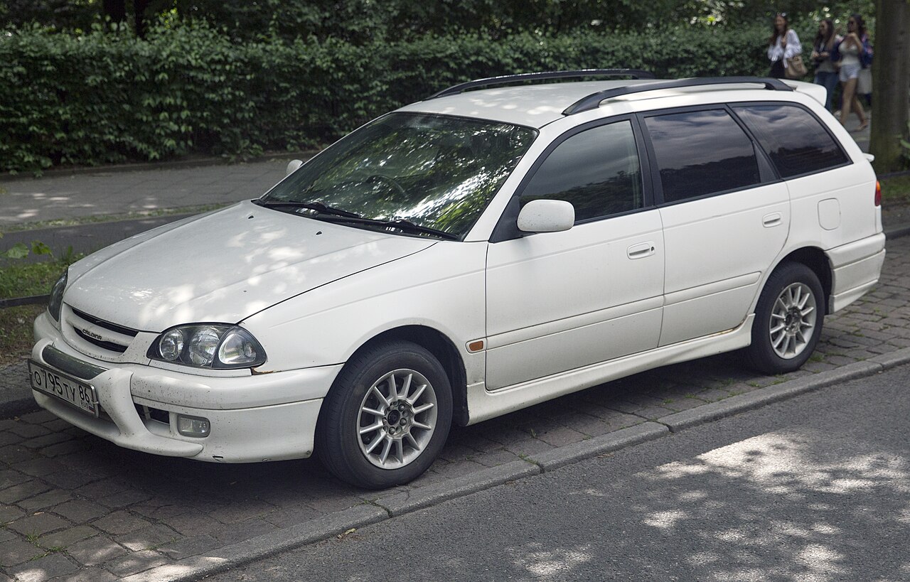 2000 Toyota Caldina E