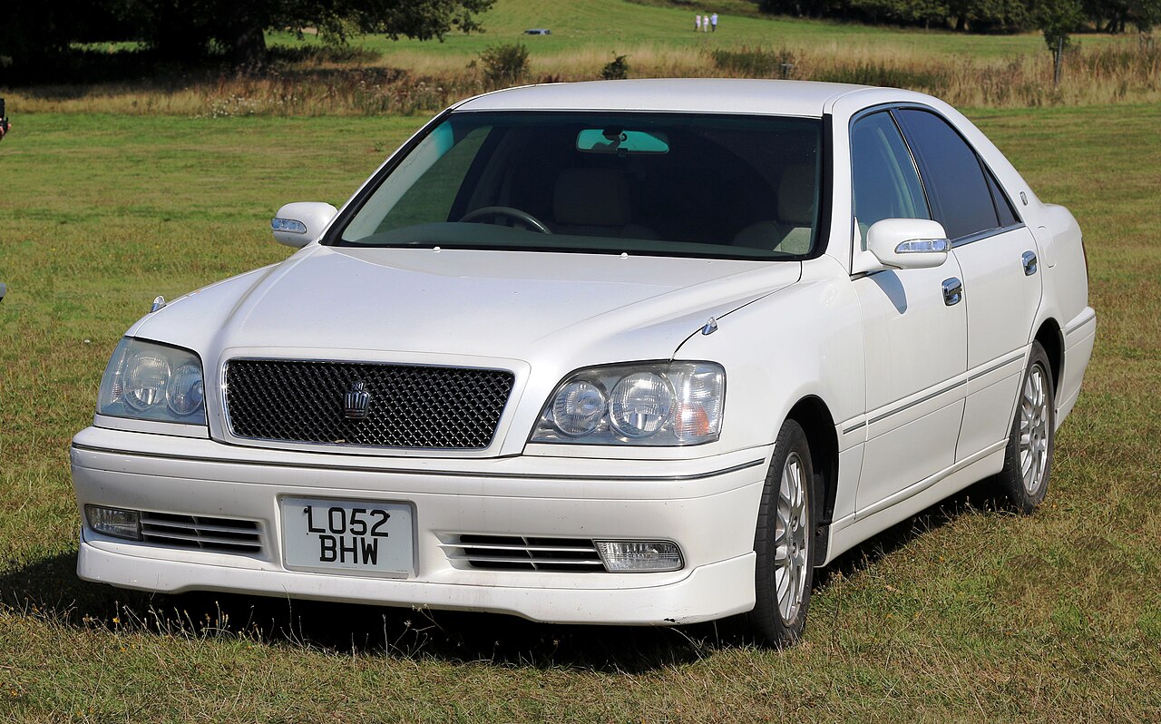 1999 Toyota Crown Royal Saloon